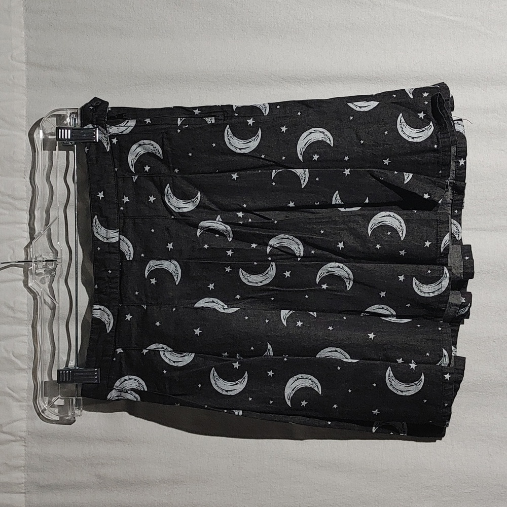Hot Topic Pleated Skirt